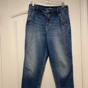 Hollister mom jean